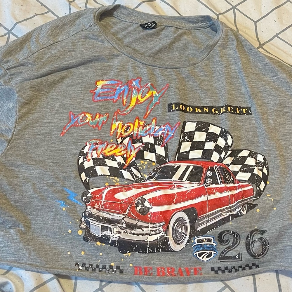 SHEIN Gray Kids T-Shirt with Colorful Car Graphic